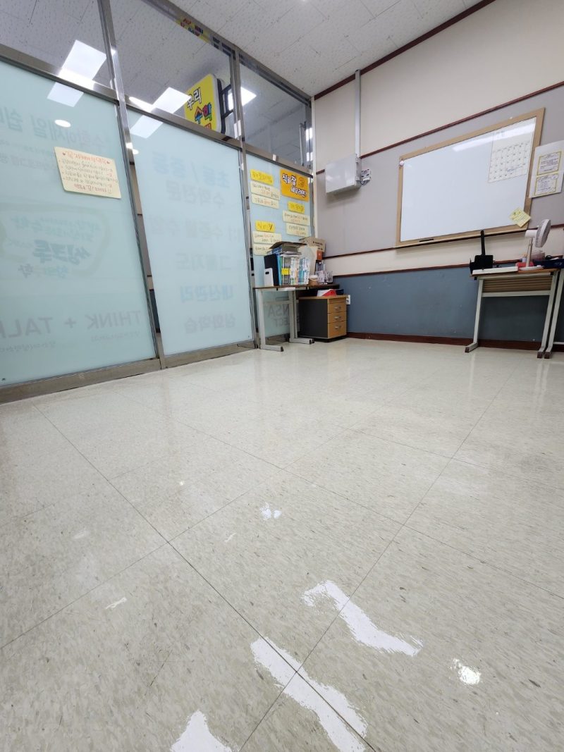 창원시 학원청소 작업 후 현장 사진