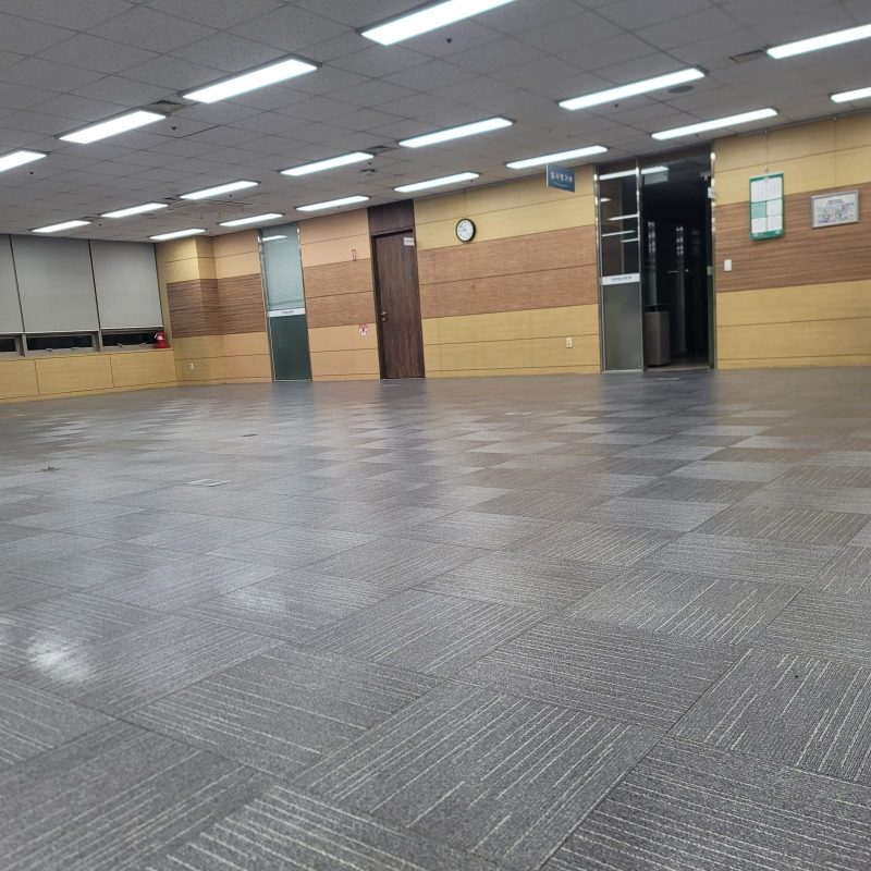 바닥청소 작업 후 현장 사진