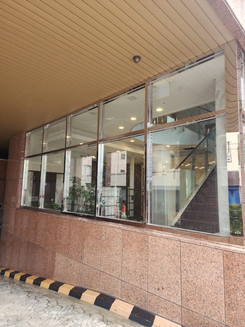 동구 유리창청소 작업 후 현장 사진