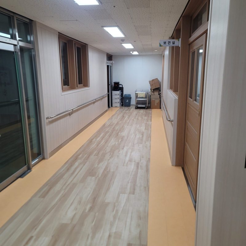 부산역 학교청소 작업 후 현장 사진