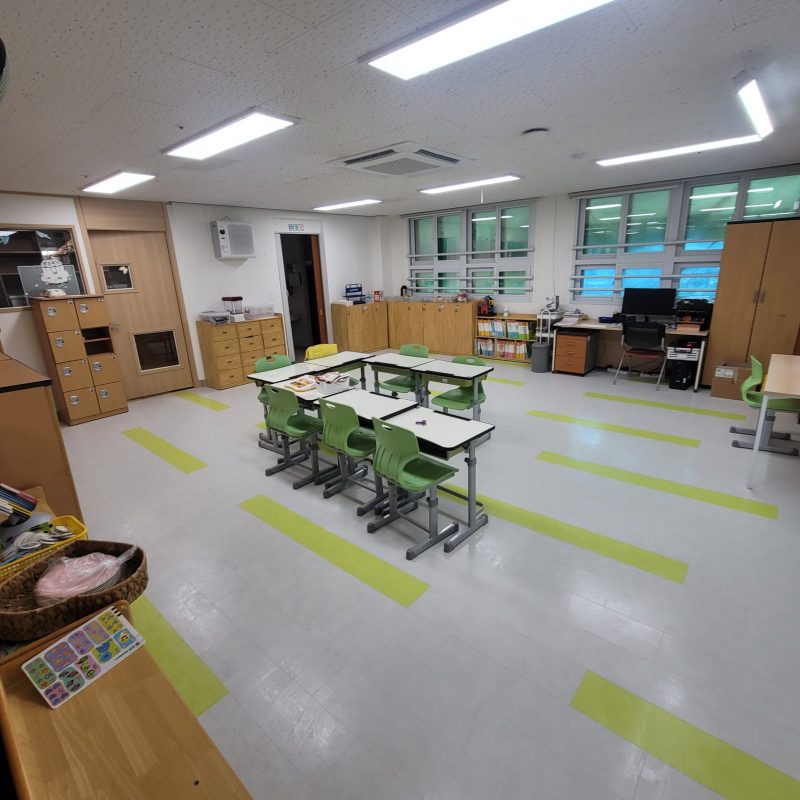 학교청소 작업 후 현장 사진