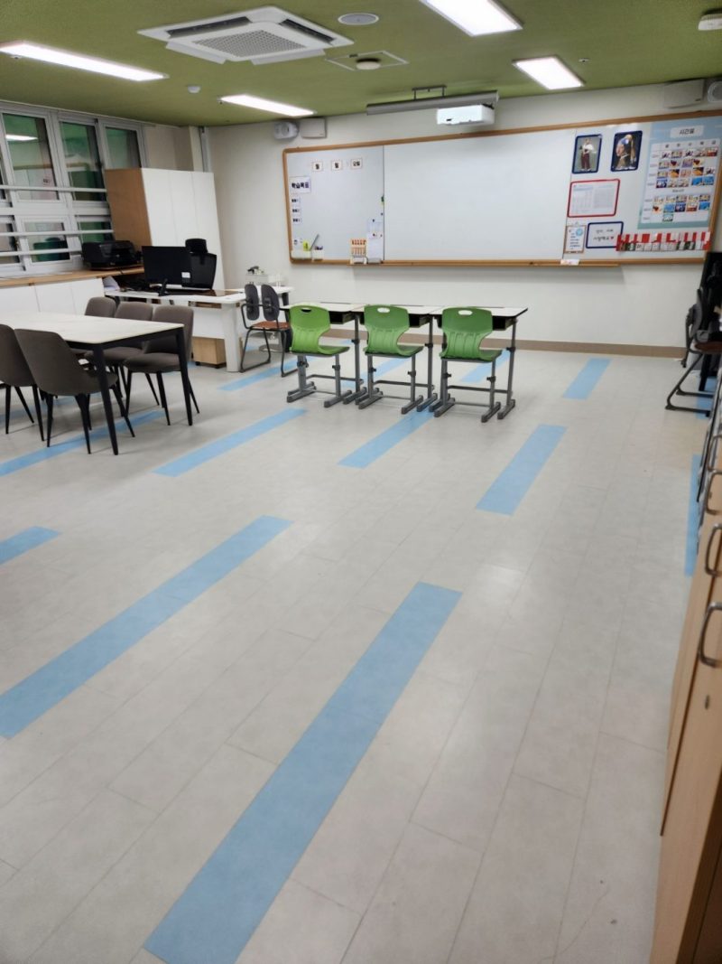 학교청소 작업 후 현장 사진