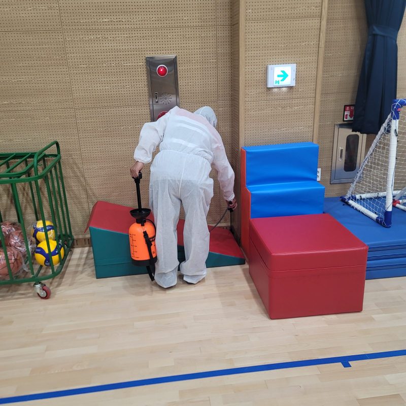 영도구 학교청소 작업 중 현장 사진