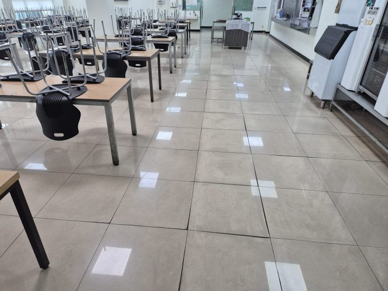 학교청소 작업 후 현장 사진